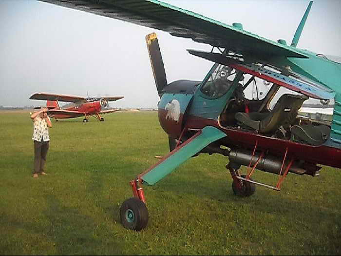 alte polnische Maschine Birzai Flugplatz